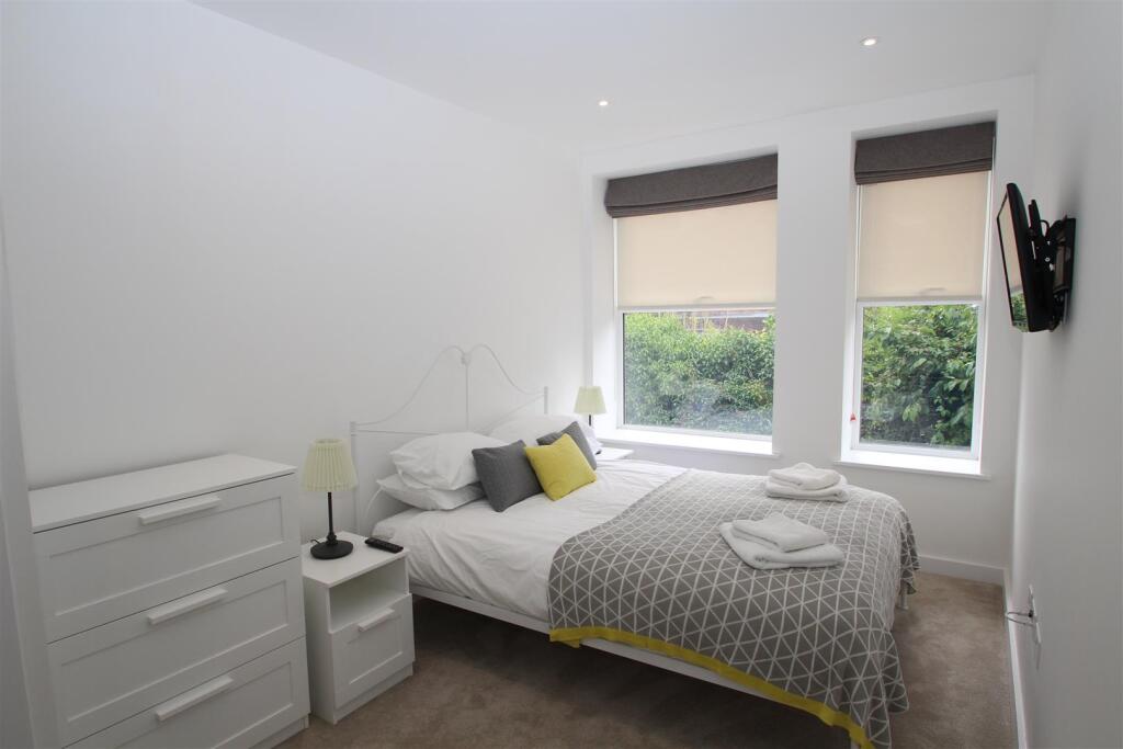 Apartment in Guildford - More
