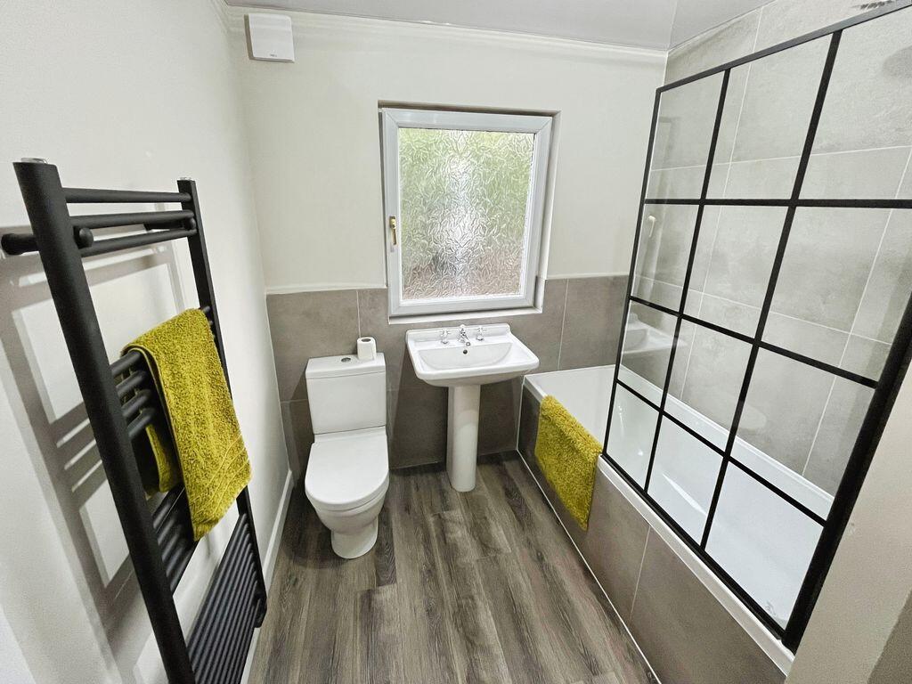 Hough Lane, Bromley Cross photo 3