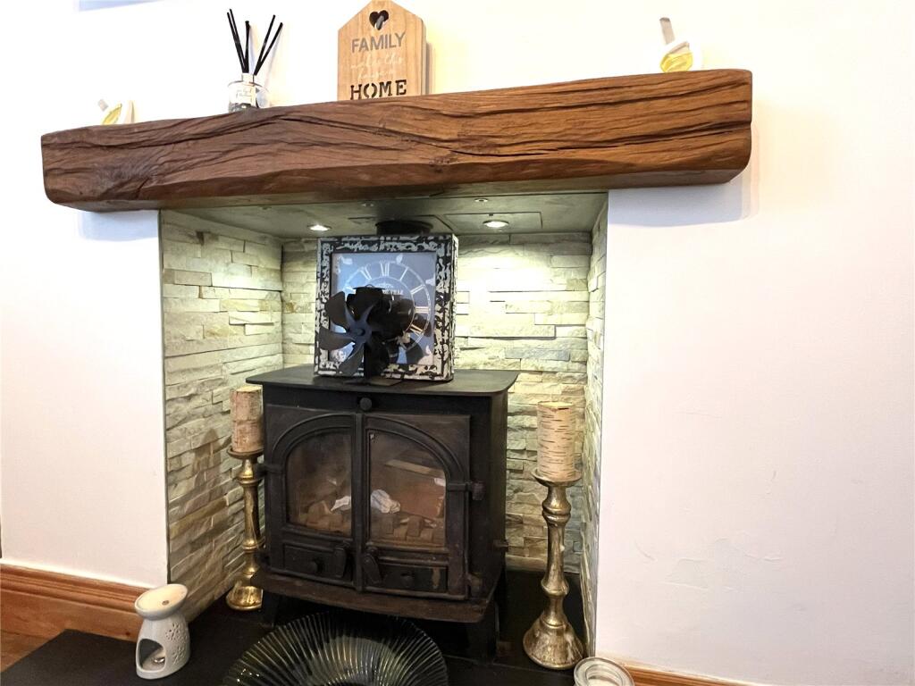 House in Rochdale, Greater Manchester - View 5