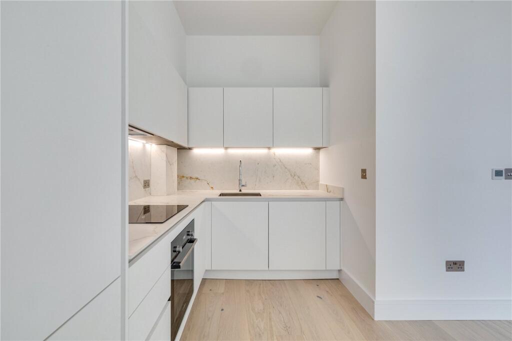Apartment in London - View 2