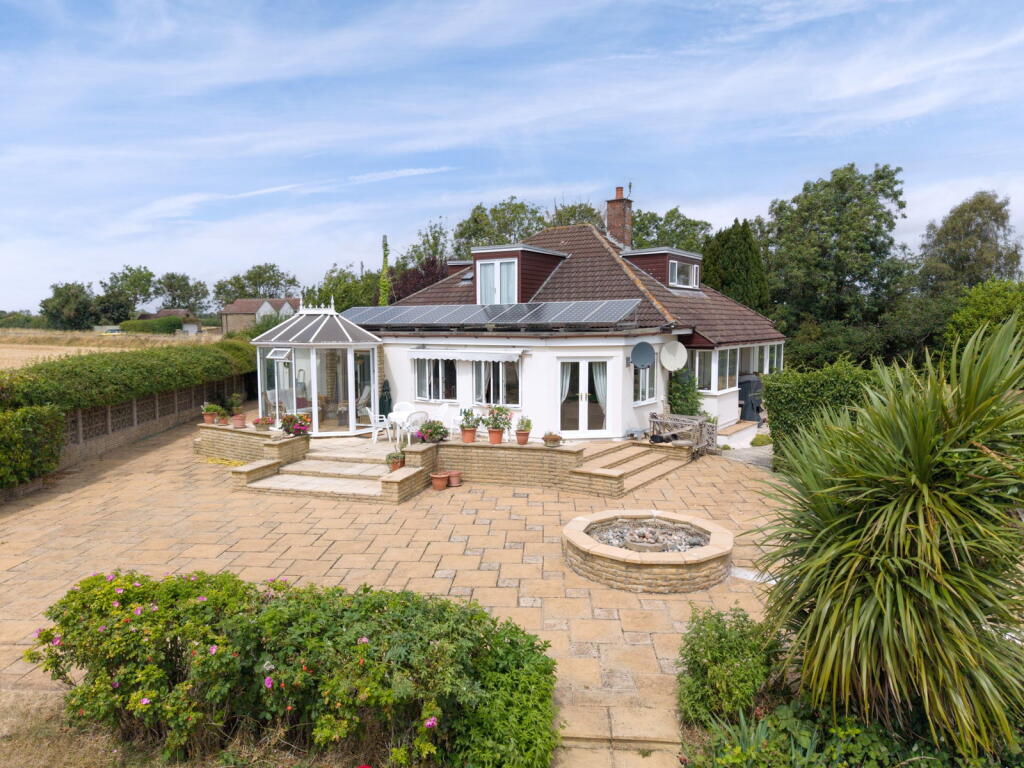 House in Swindon, Chippenham Without