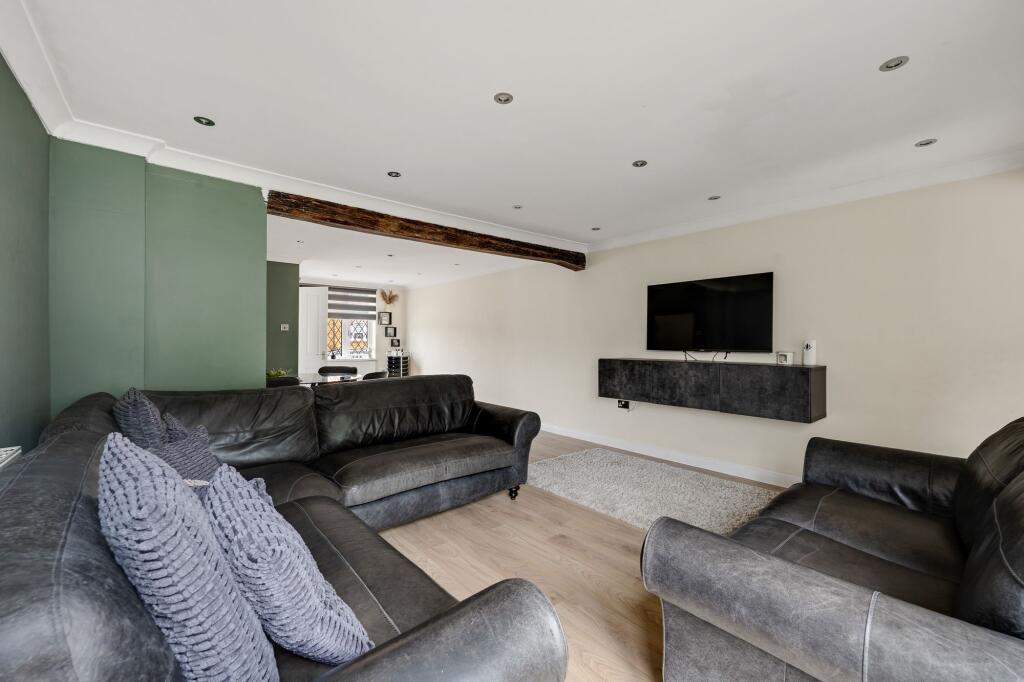 House in Dartford, Hook Green, Wilmington - View 3