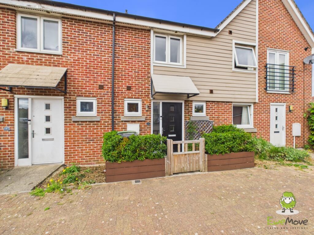 Main image of property: CLEEVE ROAD, BASINGSTOKE, HAMPSHIRE, RG24