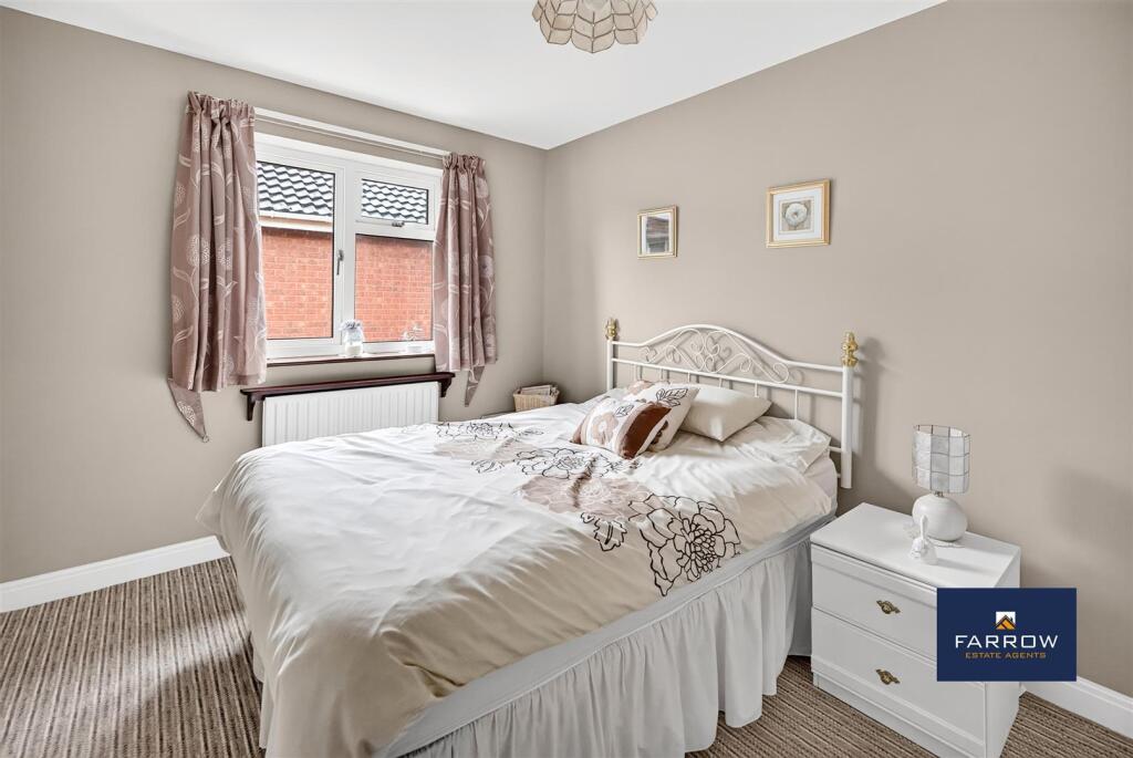 House in Doncaster, Waltham - More