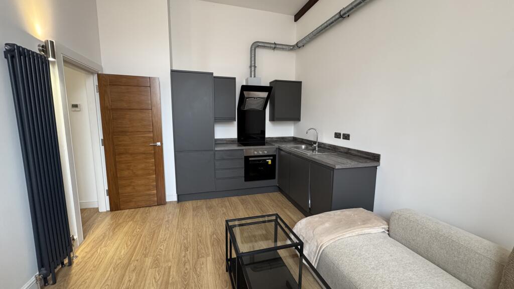 Apartment in Manchester, Greater Manchester - View 4