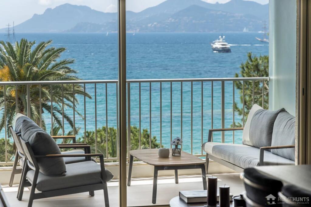 Main image of property: Provence-Alps-Cote d`Azur, Alpes-Maritimes, Cannes