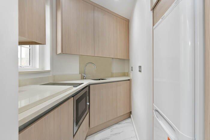Apartment in London - View 5