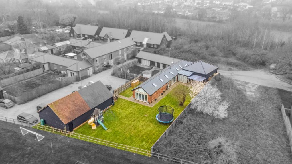 Main image of property: Kingsoak, Hitchin, Hertfordshire, SG4