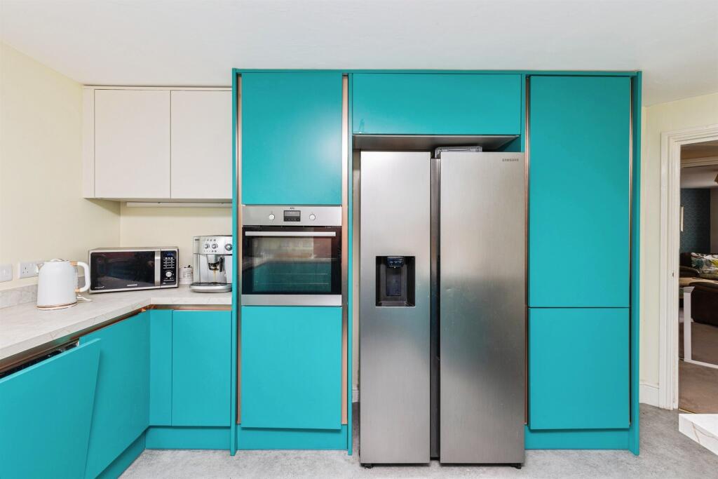 Additional image 4 of Back Lane, Thornton, BRADFORD