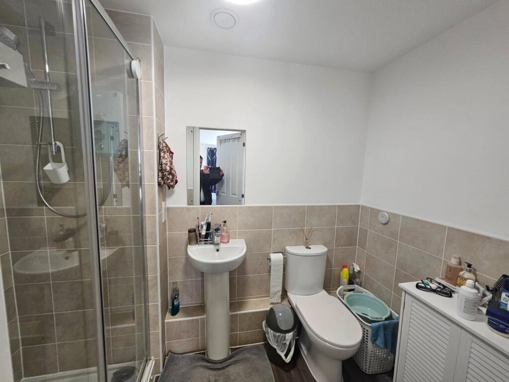 Apartment in Birmingham, West Midlands - View 5