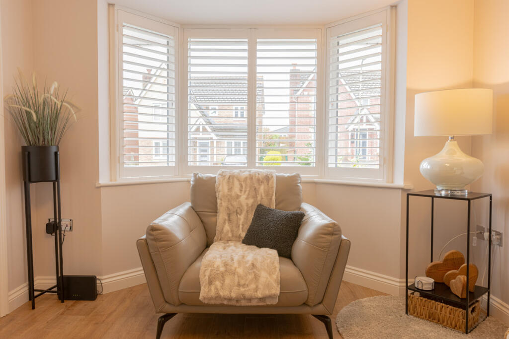 Burnet Drive, Blackwood, NP12 - More
