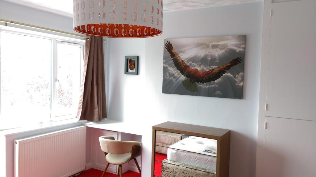 Apartment in Northampton, West Northamptonshire - View 4