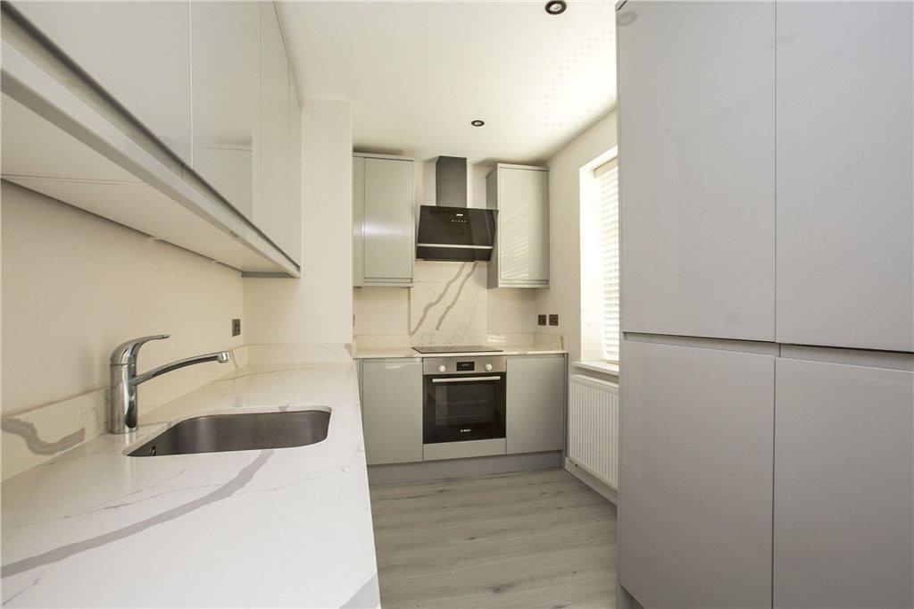 Apartment in London - View 3