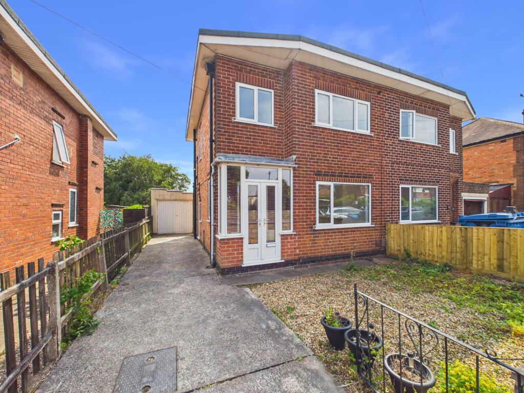 3-bed semi-detached on Greenland Avenue, £215,000