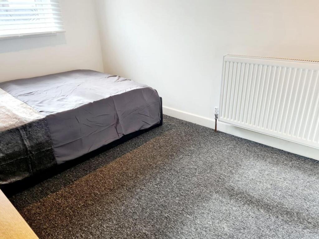 House in Watford - View 3