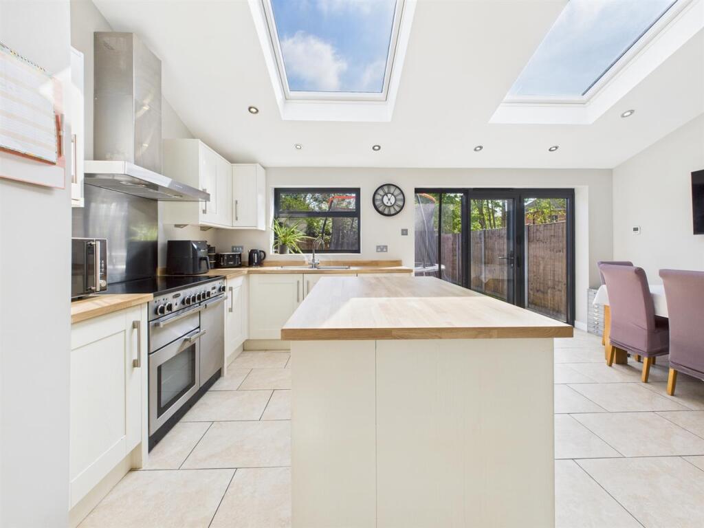 House in Gloucester, Gloucestershire - View 5