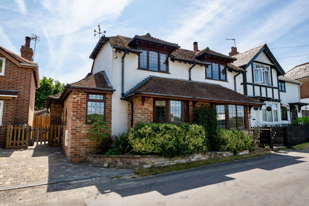 Main image of property: Race Course View, Lyndhurst, SO43
