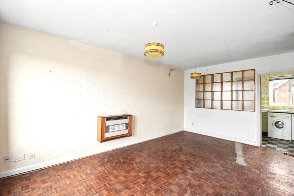 Apartment in Kingston upon Thames - View 2