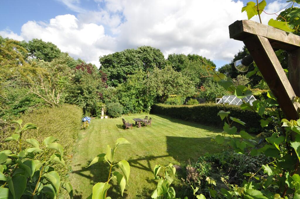 House in London - View 5