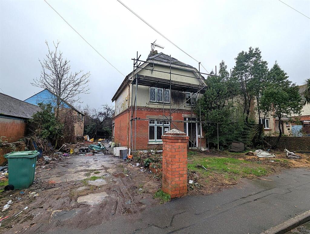 Main image of property: Witbank Gardens, Shanklin