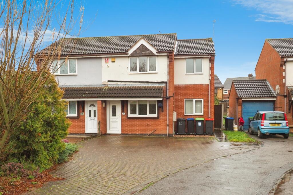 Main image of property: Covert Close, Hucknall, Nottingham, Nottinghamshire, NG15