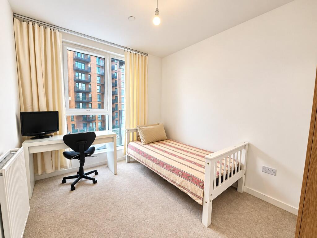 Apartment in London - More