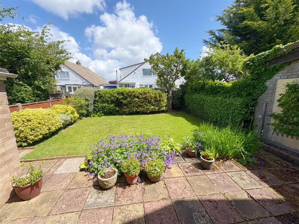Ravenhead Drive, Bristol - View 2