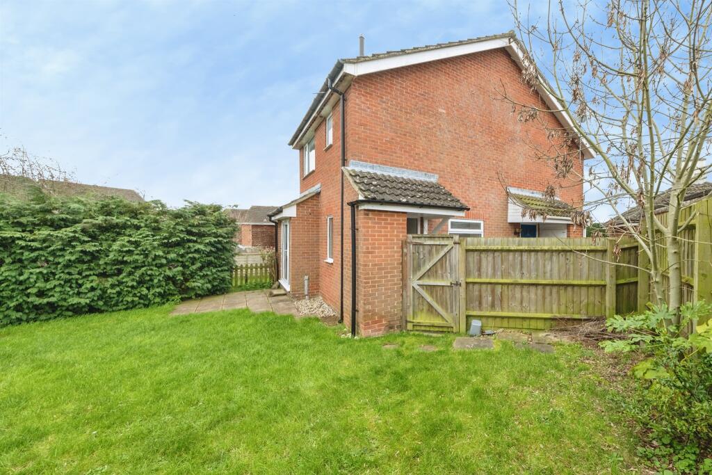 Main image of property: Small Crescent, Buckingham