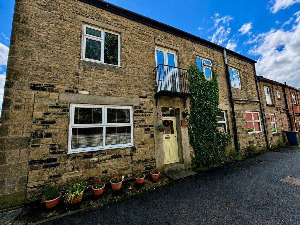 Main image of property: Belle Vue, Chinley, SK23