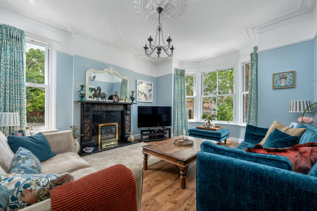 38 Main Street, Gunthorpe, NG14 - View 5