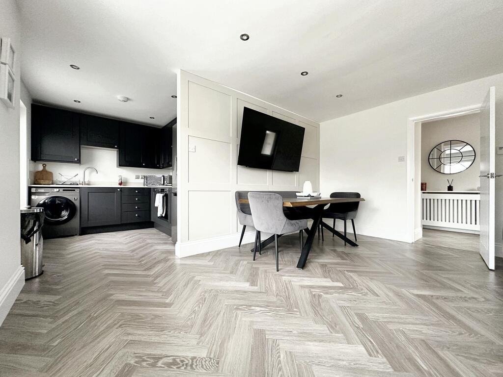 Malines Avenue, Peacehaven, BN10 7RL photo 2