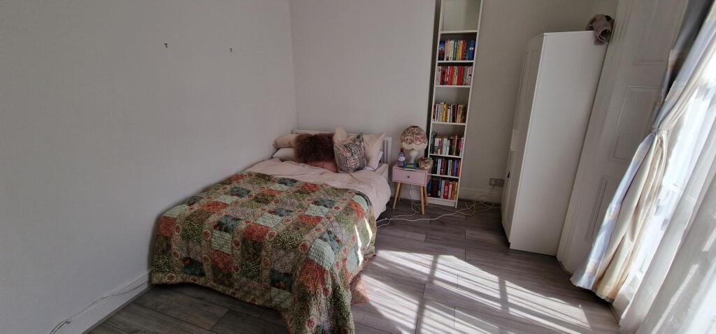 2 bedroom ground floor flat for rent