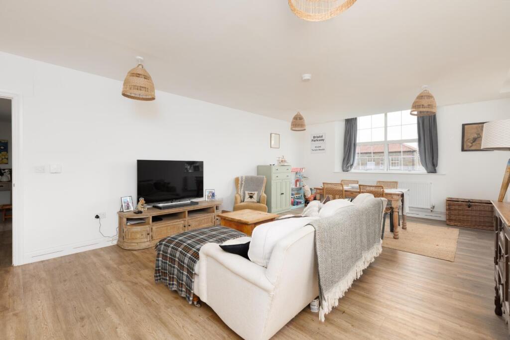 Captains House, Fishponds photo 4