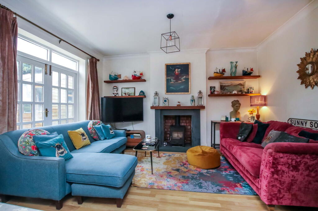 House in Sefton, Liverpool City Region - View 6
