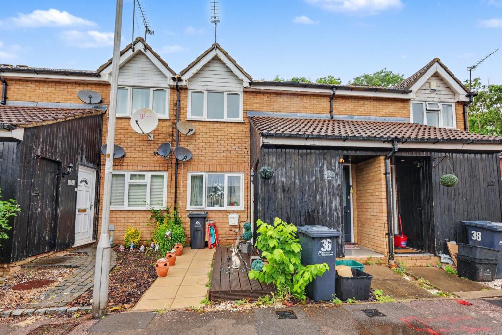 Main image of property: Beeston Drive, Cheshunt, EN8