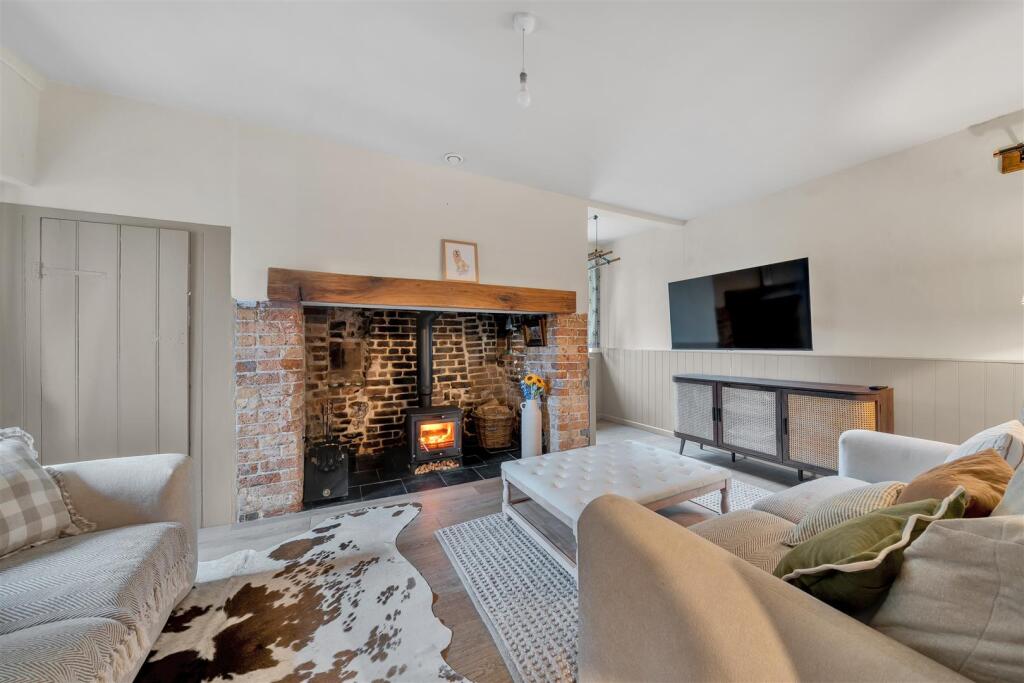 House in Dorchester - View 2