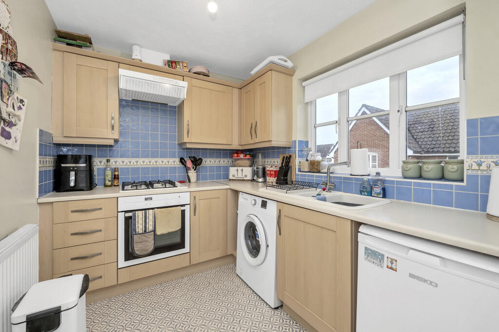 Willow Way, Bury St. Edmunds photo 2