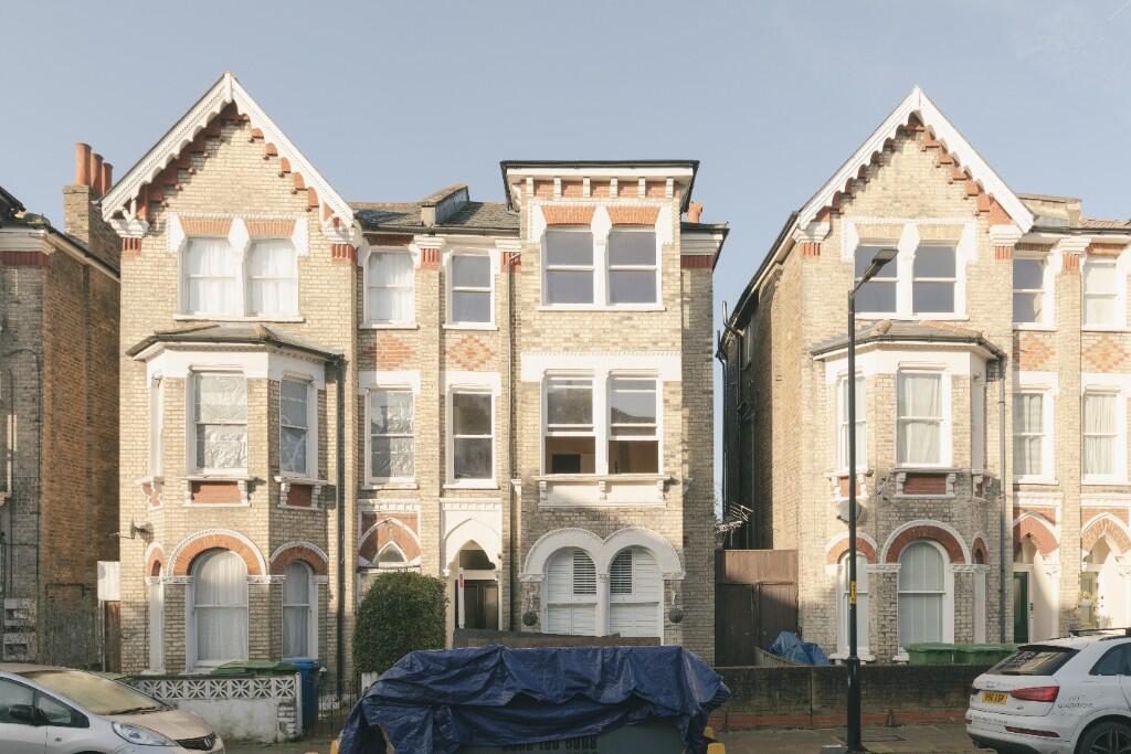 Main image of property: Oakhurst Grove, East Dulwich, SE22