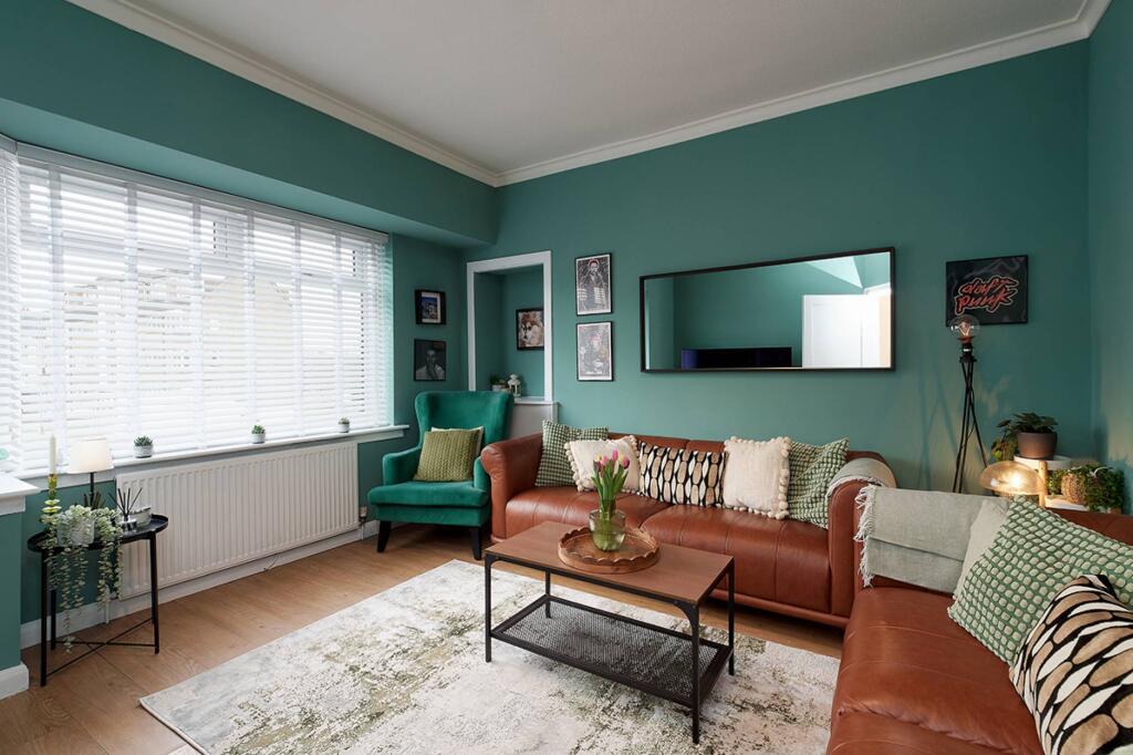 137 Orchard Park Avenue, Thornliebank, Glasgow, G46 7BW photo 3