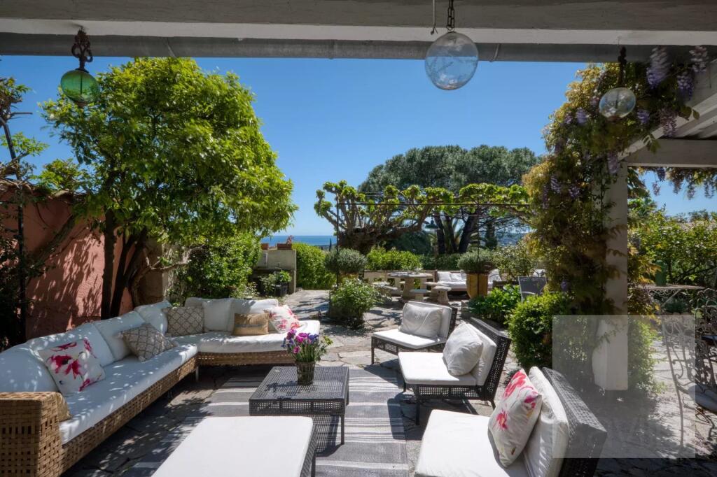 Main image of property: Provence-Alps-Cote d`Azur, Var, St-Tropez