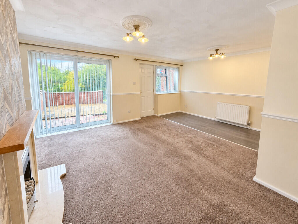 House in Stoke-on-Trent - View 4