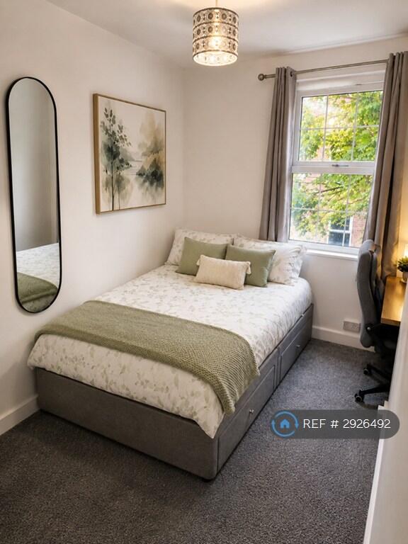 Main image of property: Kings Road, Reading, RG1