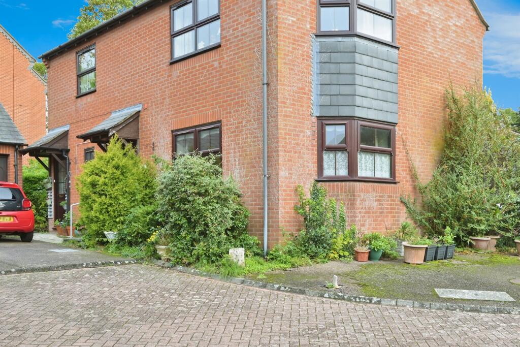 Main image of property: Leicester Road, Market Harborough