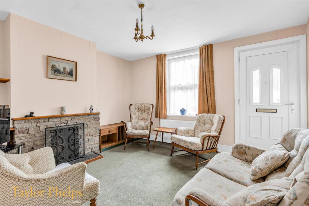 House in Hertford, Sele Farm, Hertingfordbury - View 3