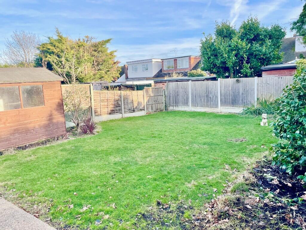 Leighfields Road, Eastwood, Leigh-On-Sea, Essex, SS9 photo 3