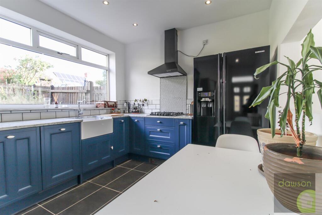 House in Halifax - View 5