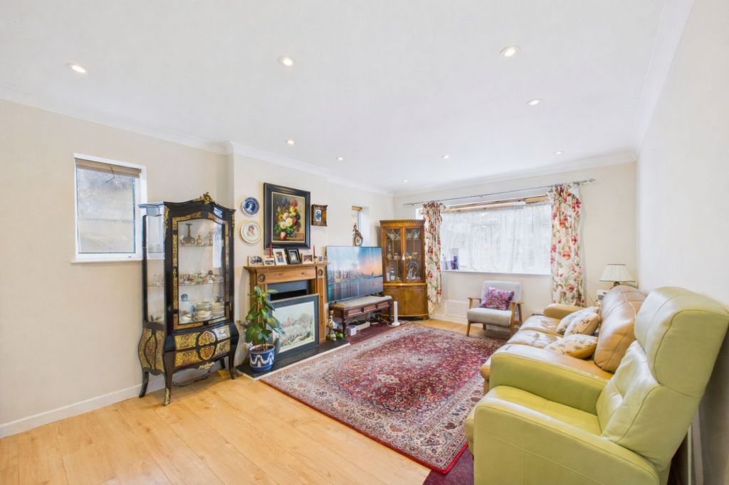 House in Reigate and Banstead, Banstead - View 2