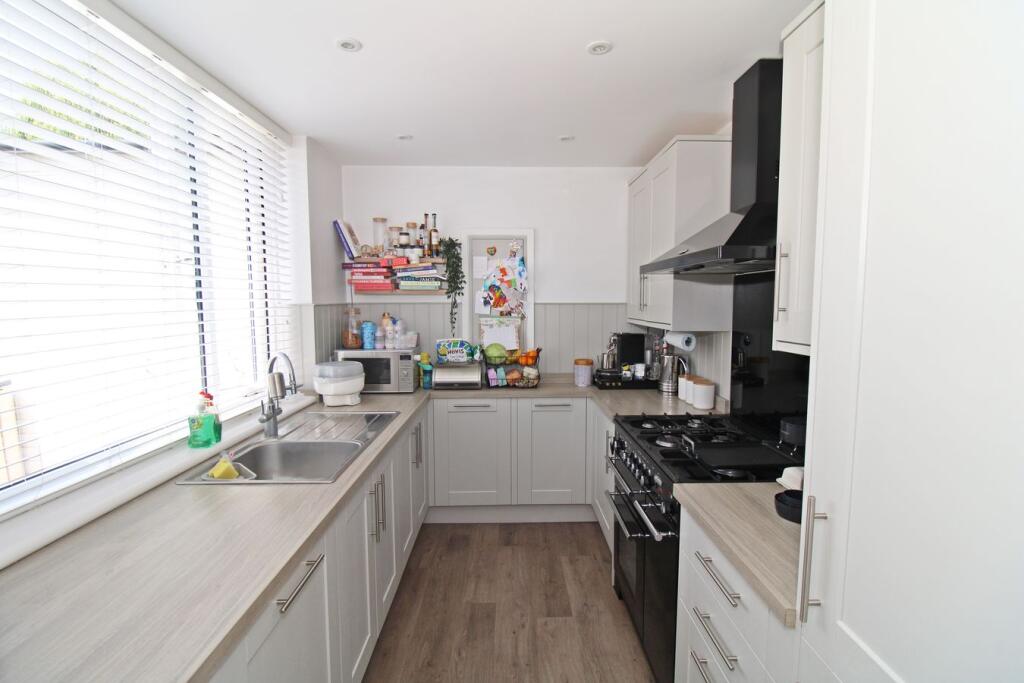 Brenchley Close, Bromley, BR2 photo 4