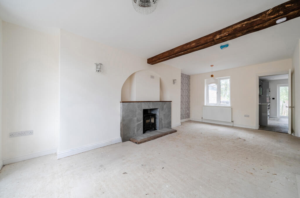 House in Waverley, Chiddingfold - View 3