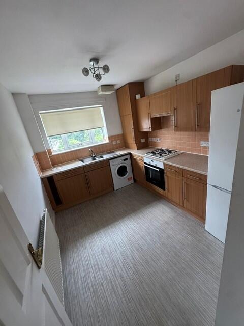 Apartment in Coatbridge, Coatdyke, Mosside - View 5